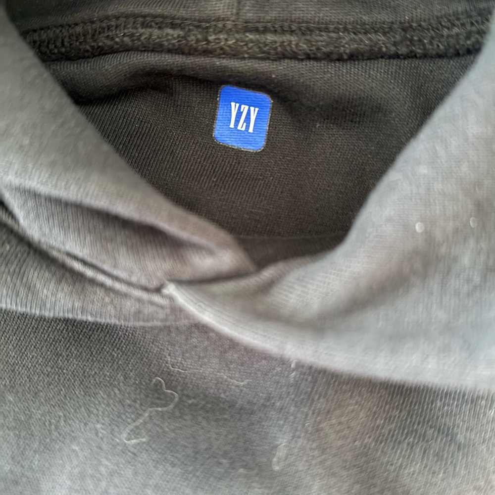 Yeezy - Heavy Black Hoodie for kids or XS - Picture 2 of 4